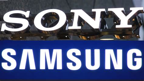 S­a­m­s­u­n­g­ ­k­a­m­e­r­a­ ­p­a­z­a­r­ı­n­d­a­ ­S­o­n­y­’­i­ ­g­e­ç­m­e­y­i­ ­h­e­d­e­f­l­i­y­o­r­